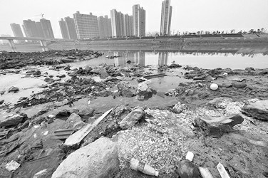 洗衣水、餐飲水、養殖尾水、泥漿水、醫療污泥…… 新版“水條例”“嚴管”這些污水